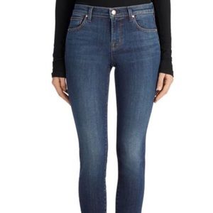 JBRAND Mid-Rise Skinny in Fleeting